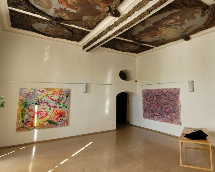 Jugendliche Kunst im Schloss